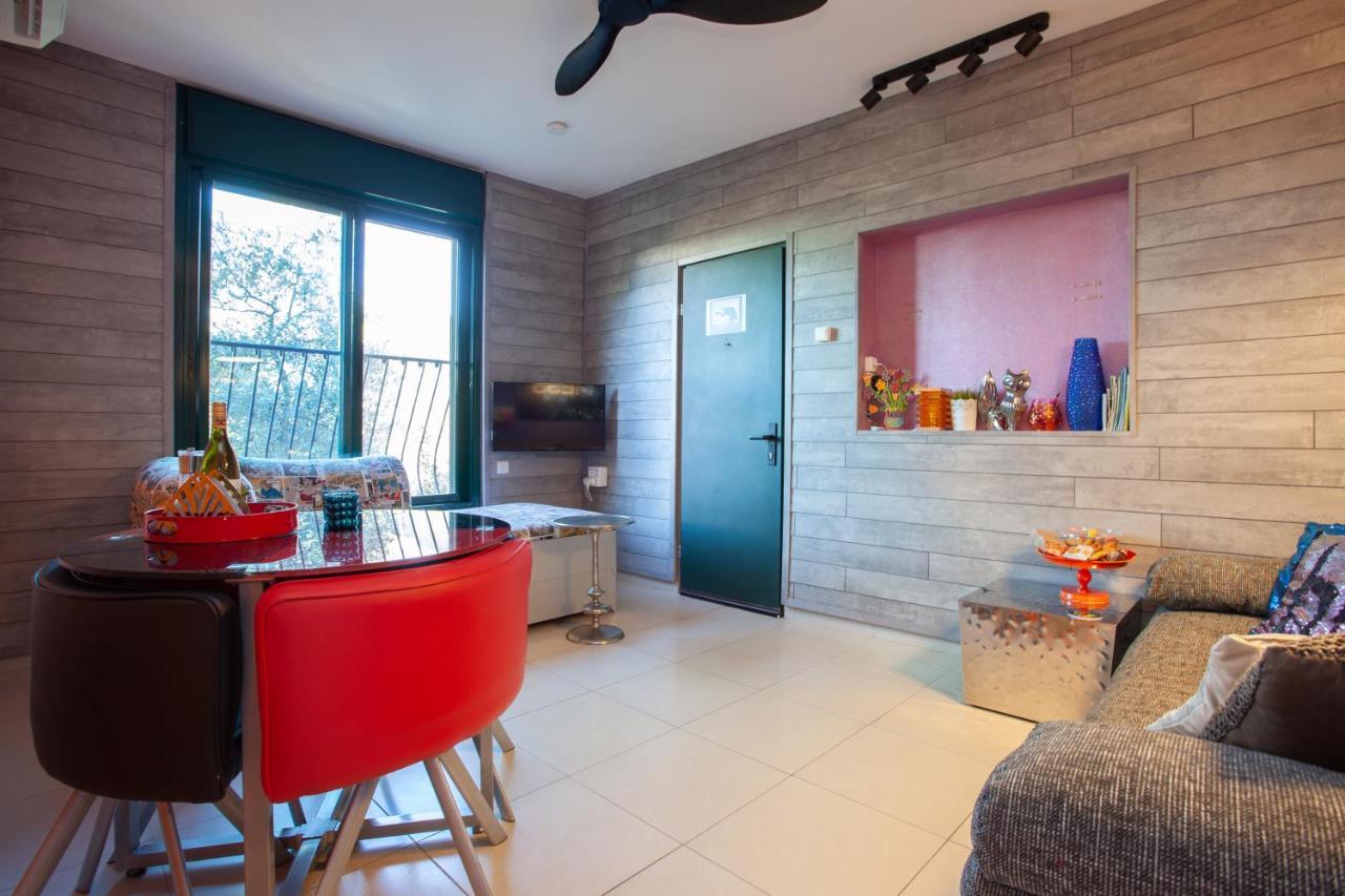 Chrysler Residence Ganne Tiqwa Экстерьер фото
